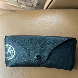 Ray-Ban Classic Black Sunglasses Case